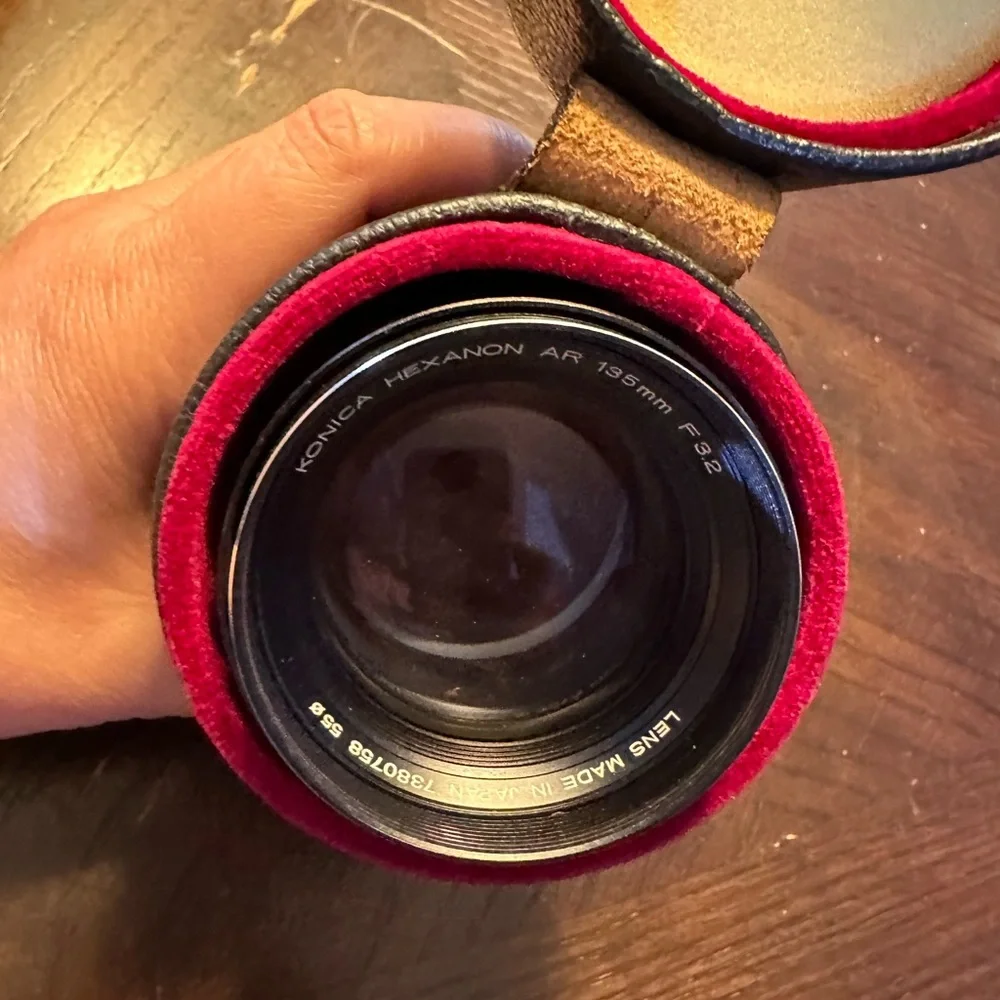 KONICA HEXANON AR 135MM F/3.2 TELEPHOTO LENS. KONICA AR MOUNT CLEAN GLASS & CASE